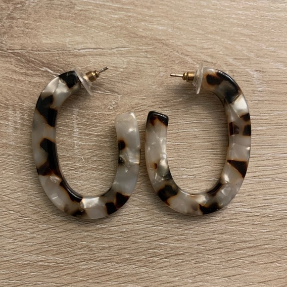 J.Crew Tortoise Earrings - Picture 3 of 4